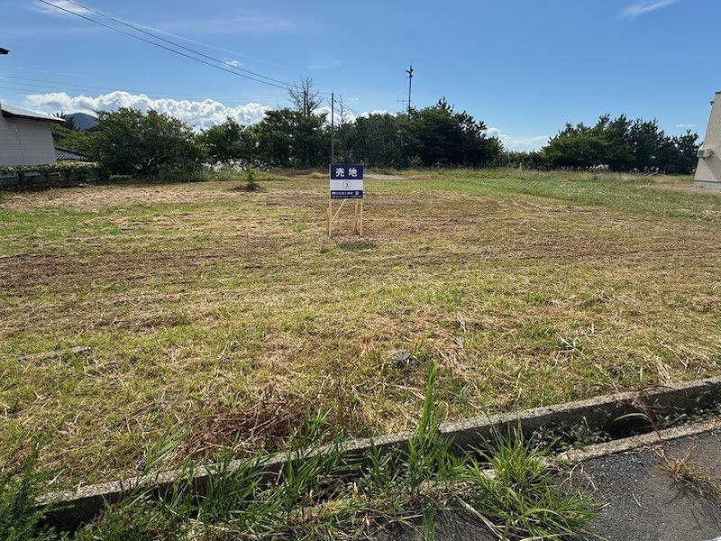 土地：山本郡八峰町八森字家の上216番