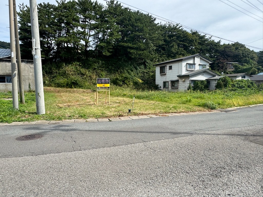 土地：山本郡八峰町八森字横間69番8,69番3
