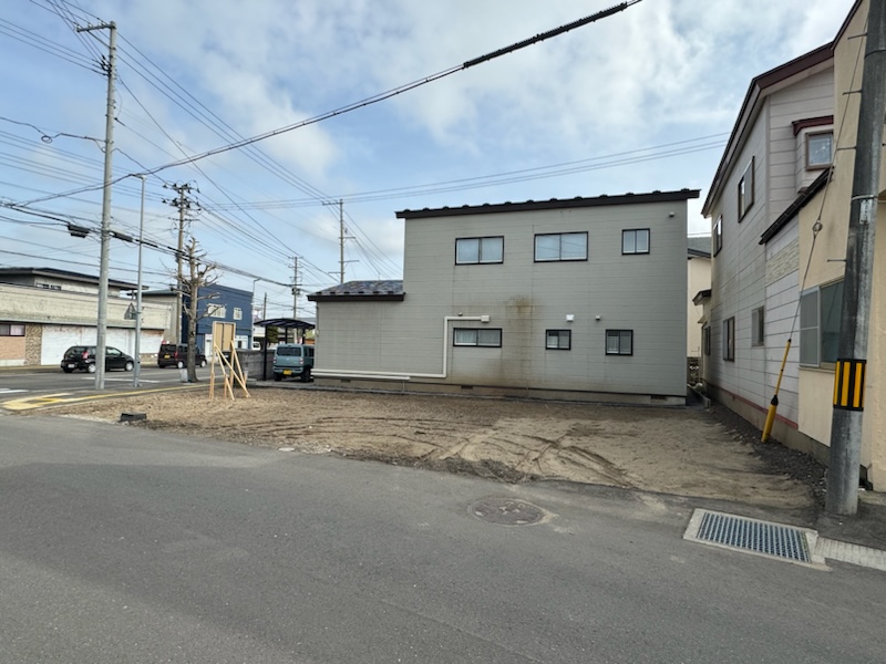 土地：能代市出戸本町19番1